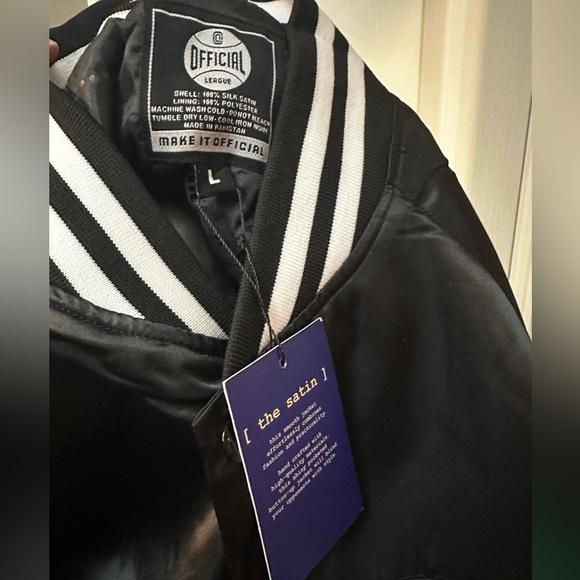 GREEN DAY Saviors Tour Official Merchandise Rare Satin Bomber Jacket Mens L - Picture 5 of 11